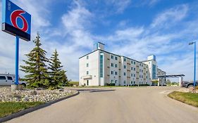 Hotel 6 Grande Prairie